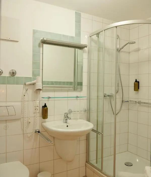 Augustin'S Hotel-1